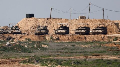 جيش الاحتلال يطلق النار على فلسطينيين في غزة رغم سريان وقف إطلاق النار