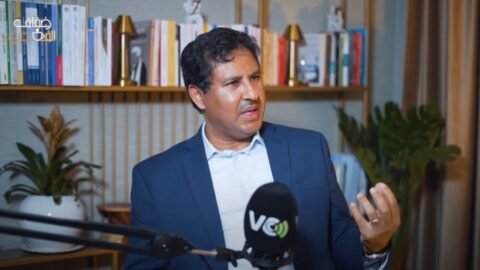 الطبقة الوسطى: ركيزة الاستقرار ومفتاح التحول الديمقراطي