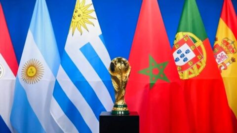 “فيفا” يدرس رفع عدد منتخبات مونديال 2030 إلى 64 منتخبًا