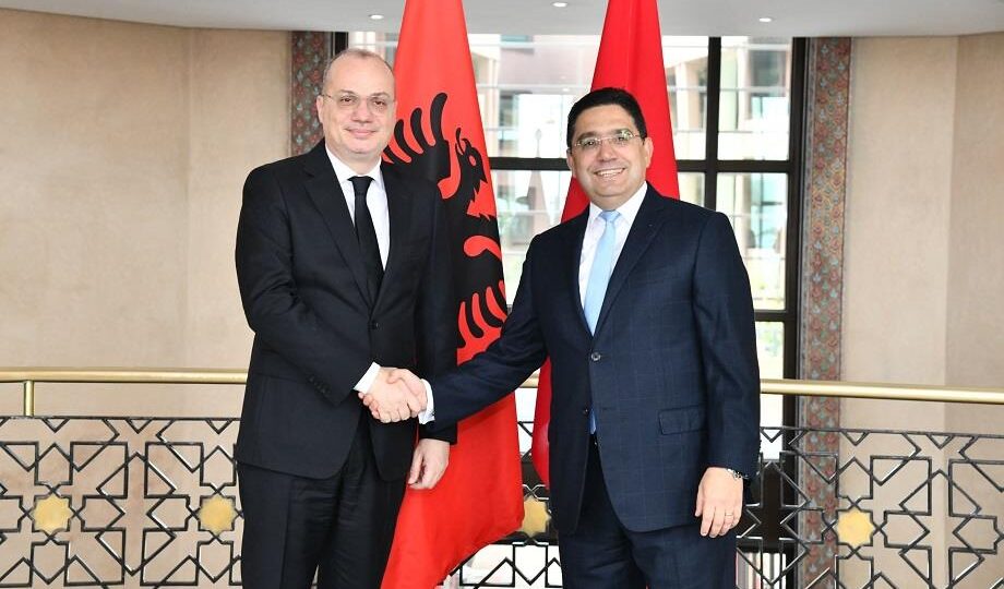 المغرب وألبانيا يجددان تأكيد التزامهما بتعزيز تميز علاقاتهما الثنائية