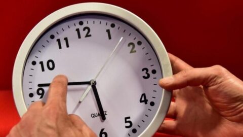 نهاية رمضان تُعيد الجدل حول عودة التوقيت الصيفي
