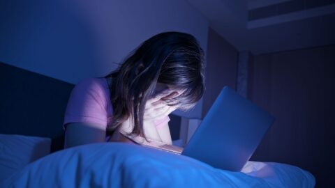 دراسة: العنف الإلكتروني ضد الفتيات المغربيات أكبر في الأسر التي تقودها النساء