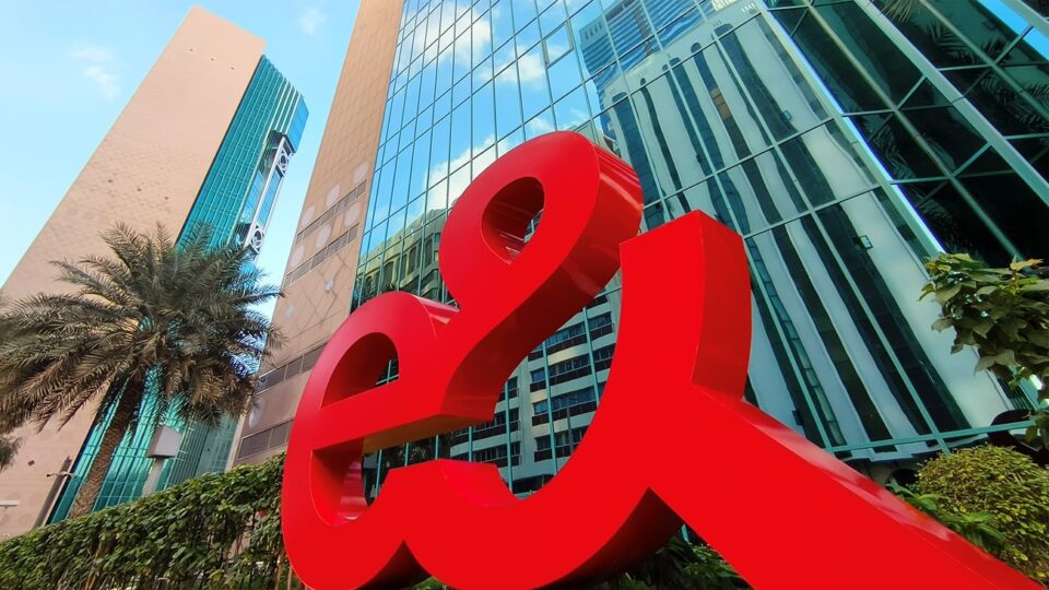 “إي آند” الإمارتية ترحب باتفاق الشراكة بين “اتصالات المغرب” و”إنوي”