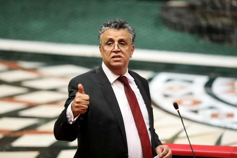 منظمة حقوقية تطالب وهبي بالتراجع الفوري عن تصريحاته ضد مؤسسات دستورية