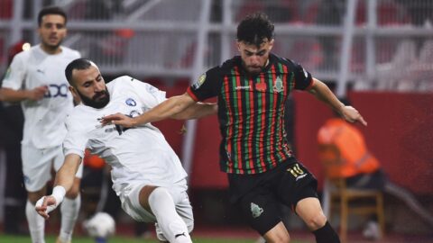الجيش الملكي يُغادر دوري أبطال إفريقيا رغم فوزه على بيراميدز بثنائية