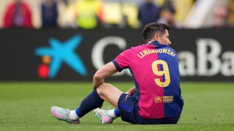 برشلونة يعلن إصابة ليفاندوفسكي ويترقب موقفه من الكلاسيكو ودوري الأبطال