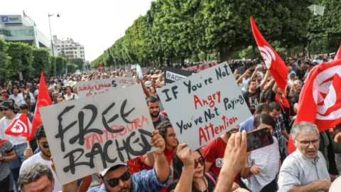 جلسة ثانية لمحاكمة معارضين تونسيين بتهمة “التآمر على امن الدولة”