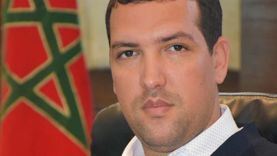 مؤتمر عادي لحزب استثنائي