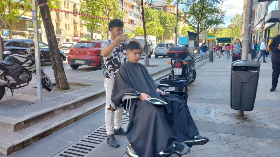 انقطاع واسع للكهرباء في إسبانيا والتحقيقات لا تستبعد هجومًا سيبرانيًا