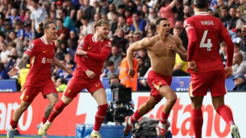 ليفربول على بعد فوز من التتويج بلقب الدوري الإنجليزي
