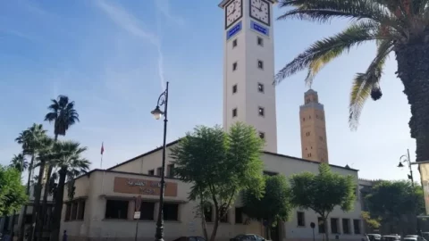 للمرة الثانية.. تعذر انعقاد دورة ماي بجماعة وجدة بسبب غياب النصاب القانوني