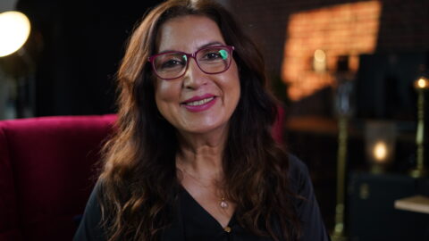 المهنة: مُشَهِّر