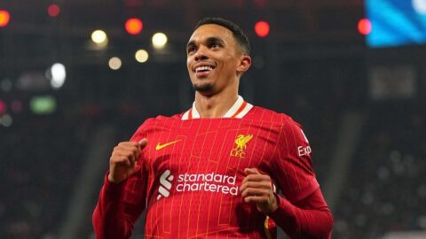 ألكسندر أرنولد يُنهي رحلته مع “الريدز” والوجهة ريال مدريد