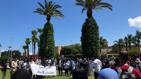 طلبة التعليم يحتجون ضد برادة بسبب “تأخر” صرف منح التكوين