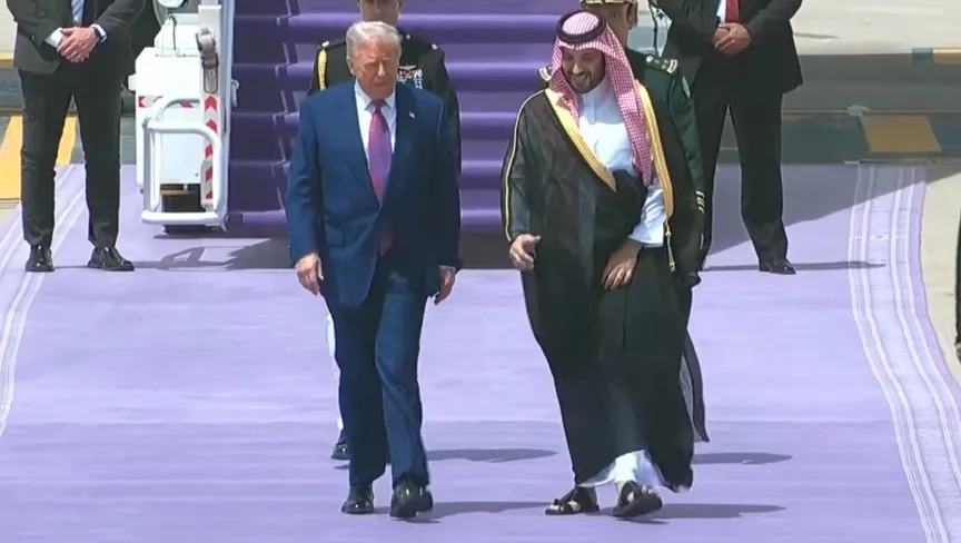 ترامب يصل إلى السعودية في بداية جولة خليجية