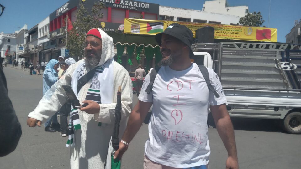 في طريقهما إلى أكادير لأجل غزة.. مغربي وجزائري يبلغان الدار البيضاء