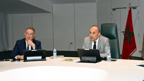 لقجع وبلقشور يحسمان موعد انطلاق منافسات البطولة الاحترافية