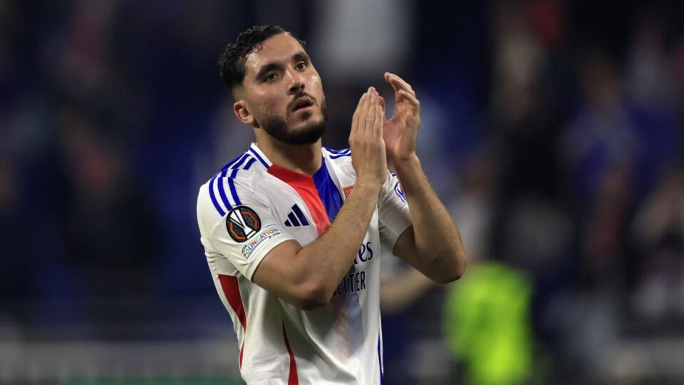 مانشستر سيتي يحسم صفقة ريان شرقي مقابل 40 مليون يورو