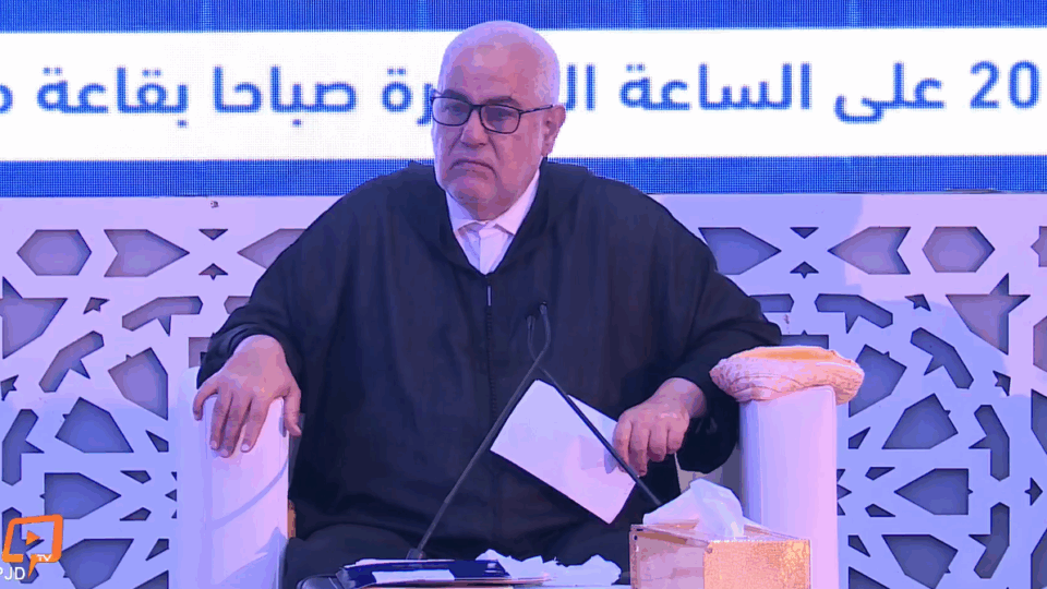 بنكيران: موقفنا ثابت من الملكية وندين كل محاولة لتقييد النقاش باسم الملك