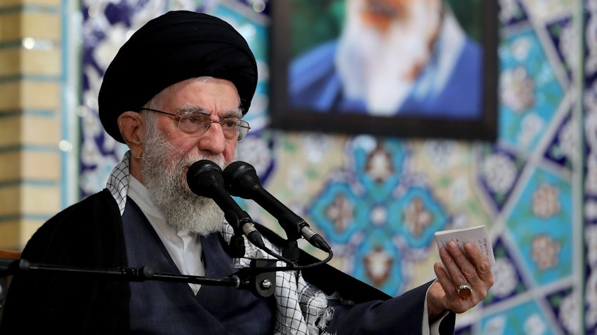 إيران تعين قائدين جديدين وتعبتر الهجوم الإسرائيلي “إعلان حرب”