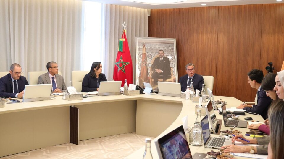 أخنوش يجري اجتماعات لتتبع تنزيل خارطة التشغيل