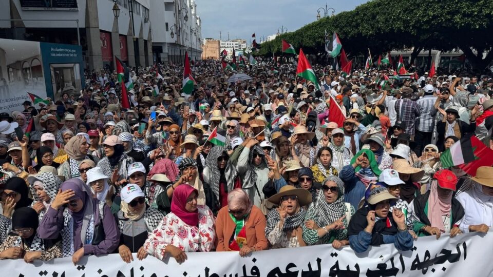 حُشِد لها بأقل من يوم.. المغاربة يحتجون في مسيرة مليونية بالرباط ضد التجويع في غزة