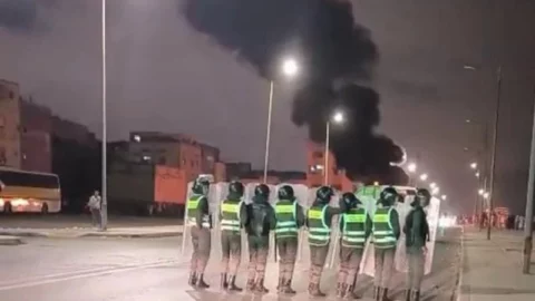 ليلة عاشوراء بشوارع المغرب.. انفلات ومواجهات بين مراهقين والقوات العمومية