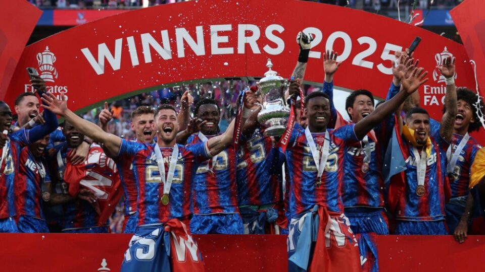 كريستال بالاس يستأنف قرار “ويفا” استبعاده من الدوري الأوروبي
