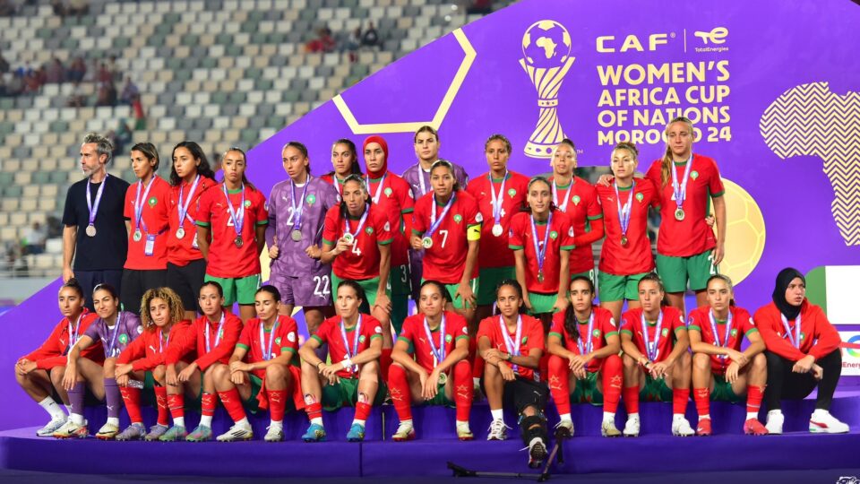 المنتخب المغربي النسوي يتراجع إلى المركز 64 في تصنيف “الفيفا”