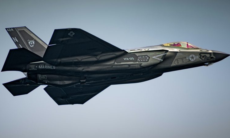 الجيش الإسرائيلي يؤكد استهداف مفاعل آراك للماء الثقيل في وسط إيران