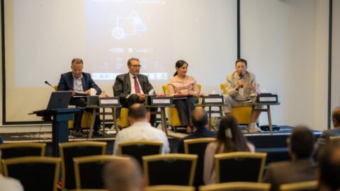 بعد البكاي.. معرض وجدة للكتاب يكرم عبد الله إبراهيم في دورته الخامسة