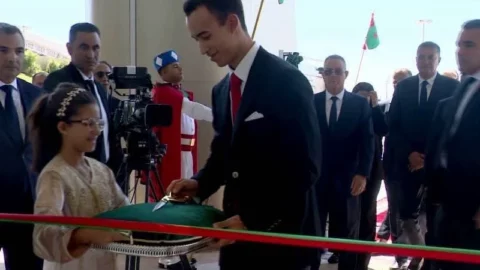ولي العهد يدشن ملعب الأمير مولاي عبد الله