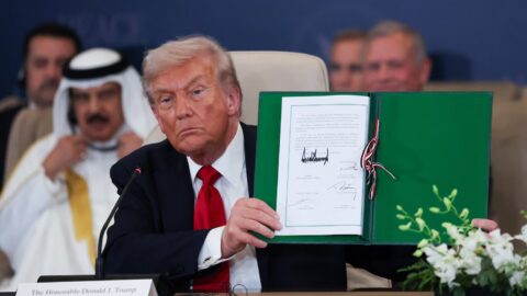 ضيوف “من الرباط “: اتفاق شرم الشيخ لا يخدم الفلسطينيين و يمنح إسرائيل فرصة جديدة