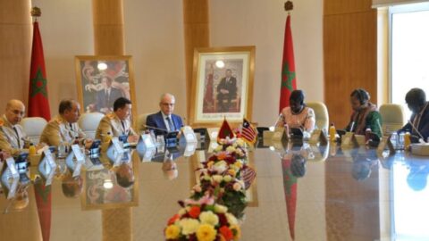 المغرب وغامبيا يوقعان اتفاقا للتعاون في المجال العسكري