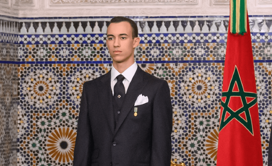 ولي العهد الأمير مولاي الحسن يحضر حفل افتتاح “كان المغرب 2025”