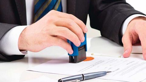 العدول يرفضون مشروع القانون المنظم للمهنة ويطالبون بالمساواة مع الموثقين