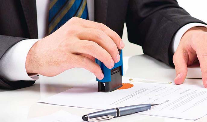 العدول يرفضون مشروع القانون المنظم للمهنة ويطالبون بالمساواة مع الموثقين