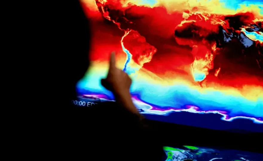 عالم مناخ يحذّر من توقف الأقمار الأميركية عن رصد الأرض