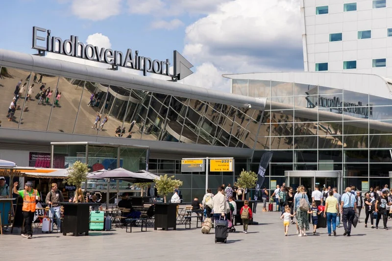 مسيّرات تعلق الملاحة في مطار هولندي