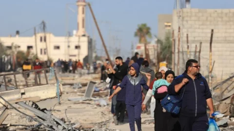 “لسنا مستعدين لفقدان فرد آخر”.. فلسطينية مغربية تناشد المغرب إجلاء عائلتها من غزة