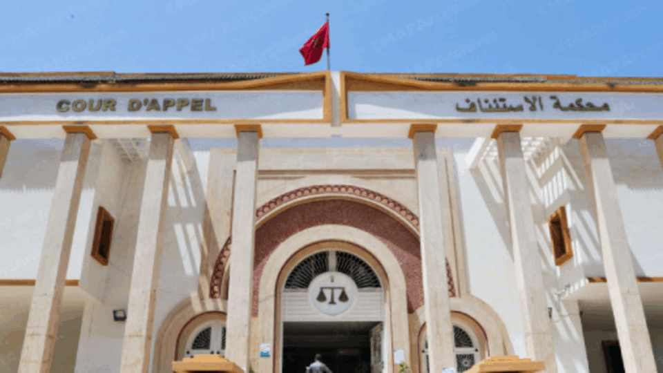 النيابة العامة بالقنيطرة تنفي خبر زواج طفلة بشخص يكبرها سنا