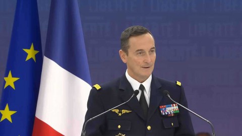رئيس الأركان الفرنسي يشدد على الاستعداد لخطر الحرب في أوروبا