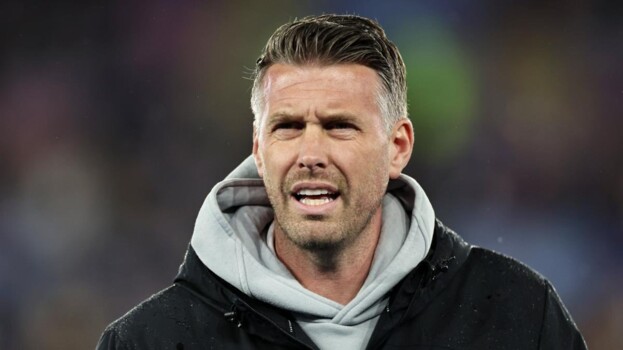 ولفرهامبتون يتعاقد مع المدرب الويلزي إدواردز سعيا لتفادي الهبوط