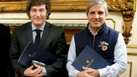 الأرجنتين تعلن عودتها إلى سوق الديون الدولية