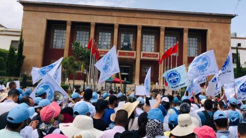 قطاع الصحة على صفيح ساخن.. احتجاجات ضد “ضرب مركزية الأجور والمس بصفة الموظف العمومي”