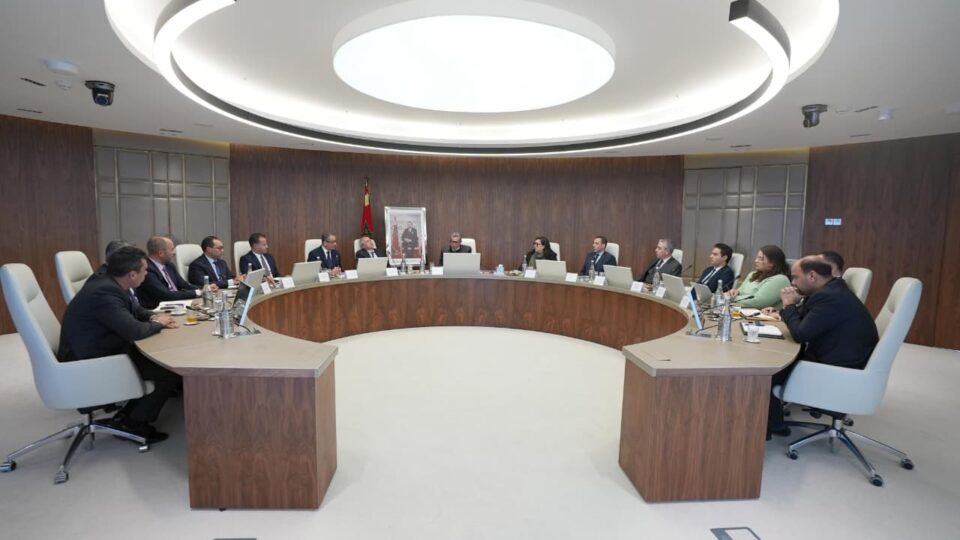 أخنوش يترأس اجتماع تقديم الخطة الاستراتيجية لشركة “سونارجيس”