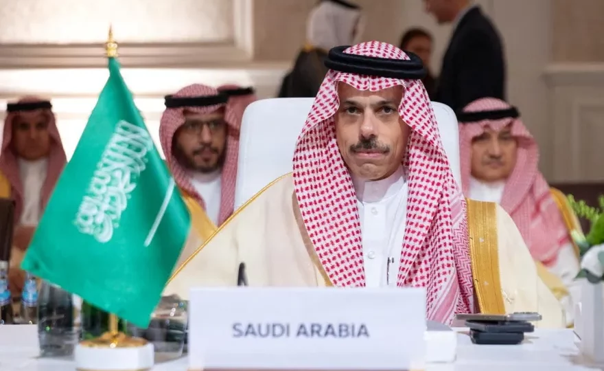 الصين والسعودية تتفقان على تعزيز التنسيق بينهما