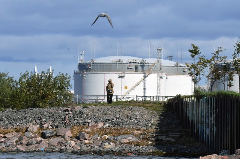 الاتحاد الأوروبي يعتزم حذرا كاملا للغاز الروسي