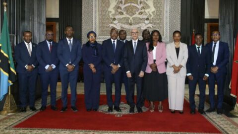 الطالبي العلمي يجري مباحثات مع وفد برلماني من تنزانيا