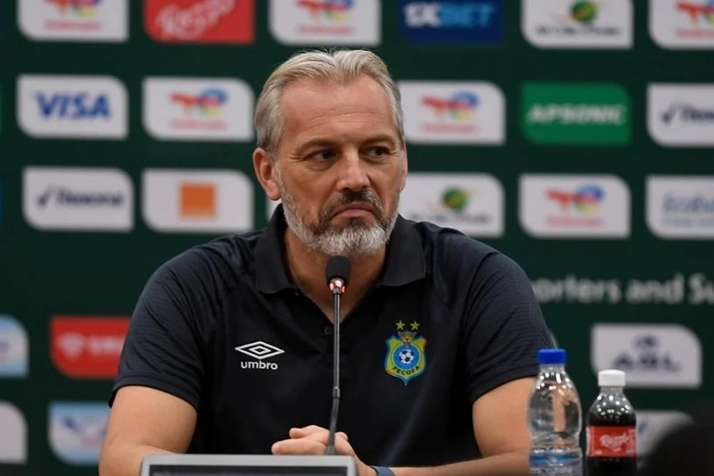 مدرب الكونغو: لدينا مجموعة منسجمة وسنلعب أمام السنغال من أجل الفوز